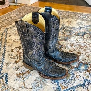 Corral boots size 8 grey